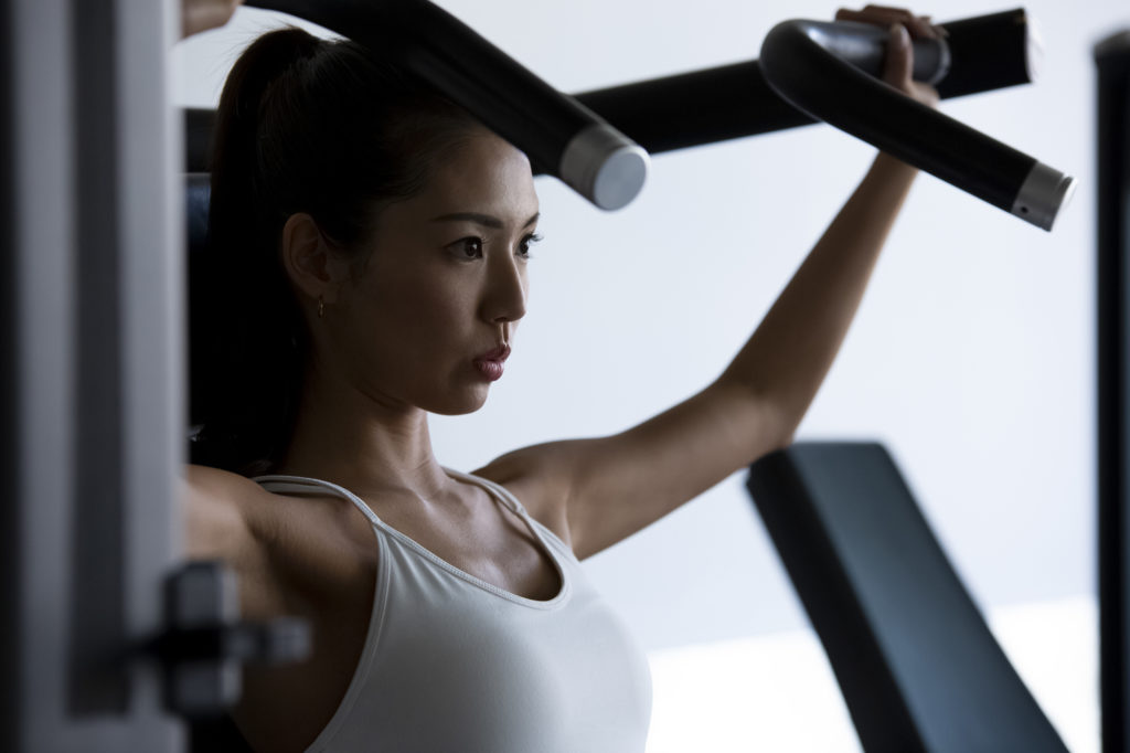 女性におすすめ！ジムマシンの種類と使い方を紹介！